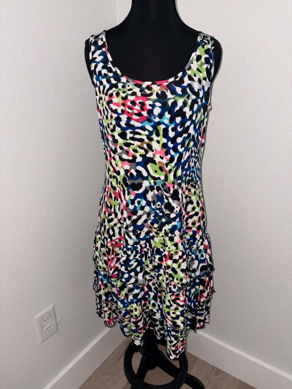 Peter Nygard Petite Colorful Animal Print Sleeveless Tiered Ruffle Dress Size S